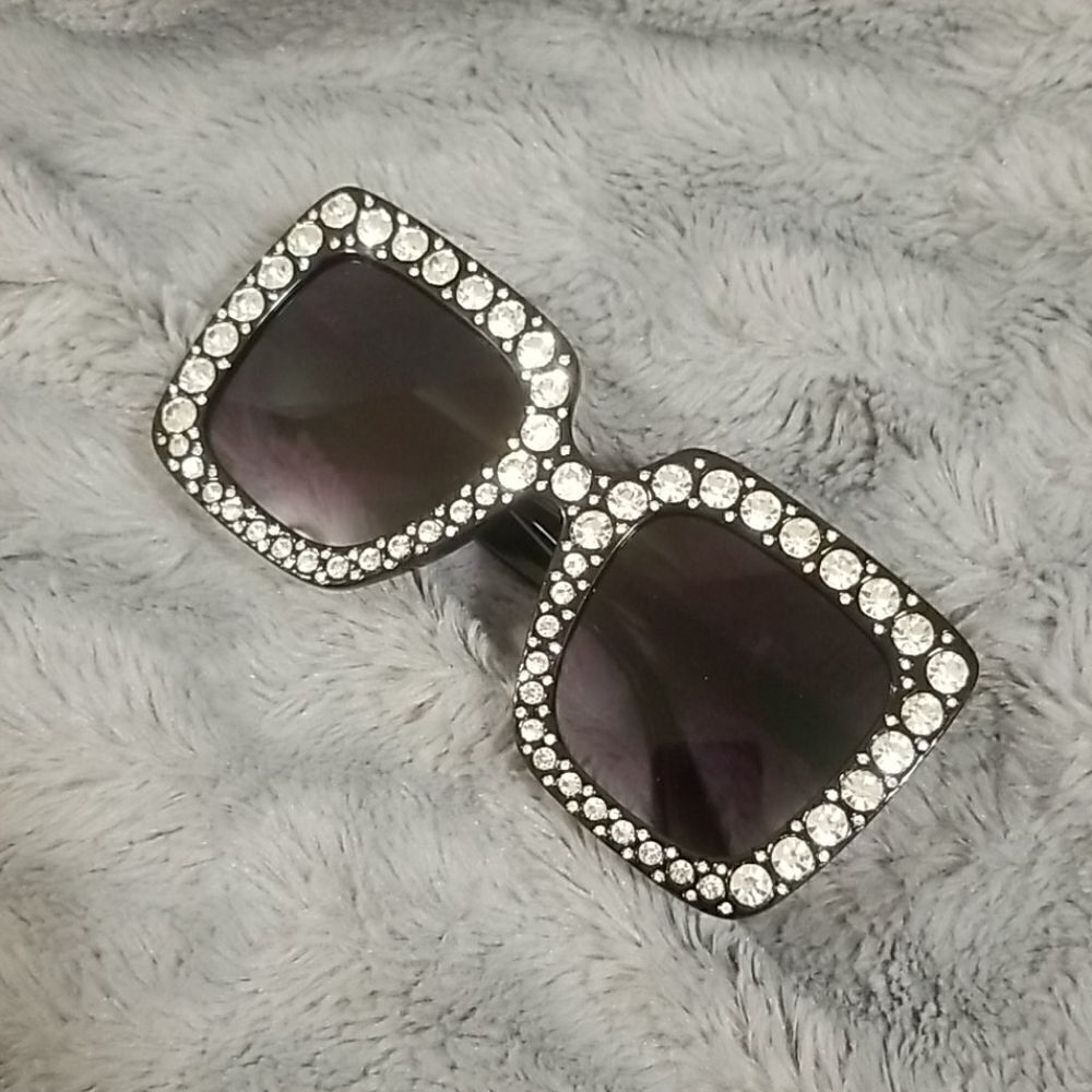 Large frame sunglasses - Picture 3 of 7